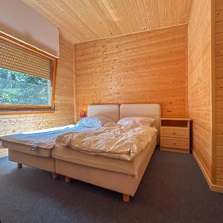 Holiday home Houten Blokhuisje Brandscheid (Bitburg-Prum)